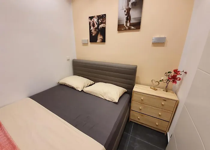 Design-Apartment Mit Klimaanlage & Top-Anbindung An Der U1